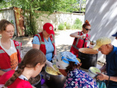 Червоний Хрест у Дружківці оголосив про збір продуктів для нужденних