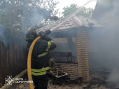 У Дружківці внаслідок обстрілу загорілось домоволодіння