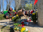 Дружковчане возложили цветы к памятнику ликвидаторам аварии на ЧАЭС