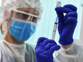 В Дружковке пенсионерам и медикам начали делать третью дозу вакцины от коронавируса