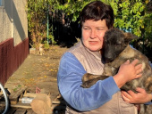 «Не хочу бути, як ті, хто покинув тварин»: зооволонтерка з Дружківки під обстрілами доглядає понад 40 собак і котів «Не хочу бути, як ті, хто покинув тварин»: зооволонтерка з Дружківки під обстрілами доглядає понад 40 собак і котів