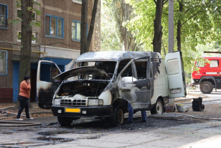В результате возгорания автомобиля в Дружковке пострадал мужчина