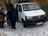 Поліцейські рятують людей у найскладніших умовах