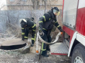 Рятувальники забезпечують підвіз технічної води до об’єктів життєзабезпечення Дружківки
