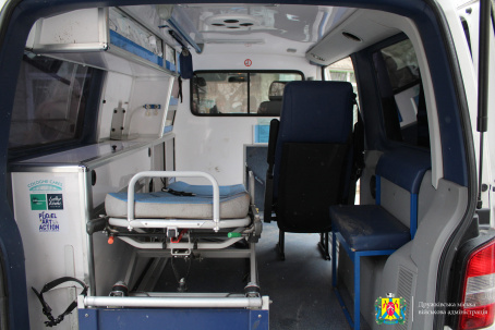 Лікарня Дружківки отримала автомобіль швидкої допомоги Лікарня Дружківки отримала автомобіль швидкої допомоги