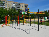 В Дружковке открыли площадку для занятий Workout, построенную в рамках проекта VESCO «Город — своими руками» (фото, видео)