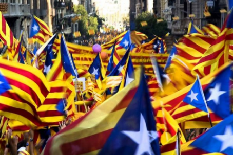 Парламент Каталонии объявил о независимости