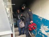 У Дружківці надзвичайники врятували жінку з палаючої квартири