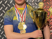 Лікарі не давали йому шансів, а він вижив й став чемпіоном: історія найсильнішого юнака світу з Дружківки
