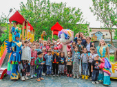 Дети Константиновки получили приятный подарок от Фонда Бориса Колесникова