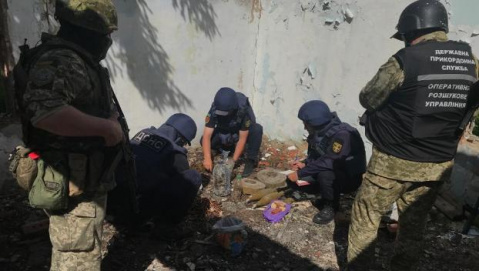 Пограничники и СБУ обнаружили схрон с боеприпасами