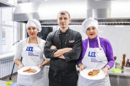 В Школе поварского искусства учат готовить блюда средиземноморской кухни В Школе поварского искусства учат готовить блюда средиземноморской кухни