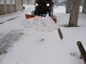 Комунальні служби у посиленому режимі прибирають сніг у Дружківці