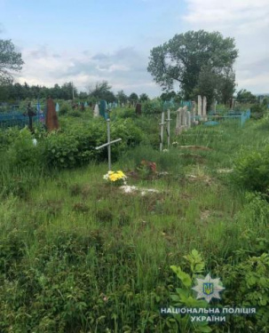Жителю Дружковки грозит до семи лет тюрьмы за кражу оград с могил