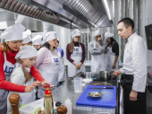 В Школе поварского искусства дает мастер-классы шеф-повар Александр Роскин