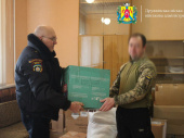 “Муніципальна варта” передала військовій частині медичні препарати