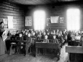Ко Дню учителя: истории возникновения школ в Дружковке