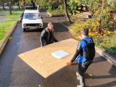 Допомога для дружківчан, чиї будинки постраждали від обстрілів Допомога для дружківчан, чиї будинки постраждали від обстрілів