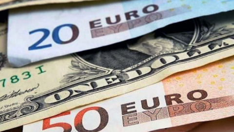 Главные иностранные валюты в Украине продолжили курс на снижение