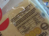Сыр с плесенью в одном из супермаркетов Дружковки (Фото)
