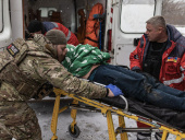 В Дружківці парамедики поліції допомагають пораненим під час ворожих атак