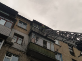 В Дружковке спасатели забрались в квартиру на 5 этаже, чтобы оказать помощь местным жителям